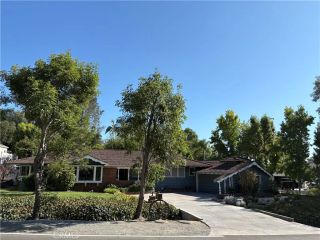 19142 Barrett Lane, North Tustin, CA 92705