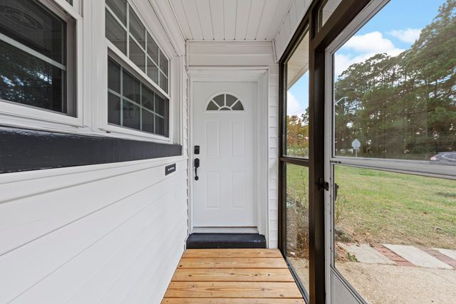 123 SW Robinwood Drive, Fort Walton Beach, FL 32548