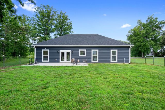 1502 Woosley Rd, Tullahoma, TN 37388
