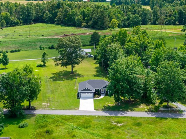 1502 Woosley Rd, Tullahoma, TN 37388