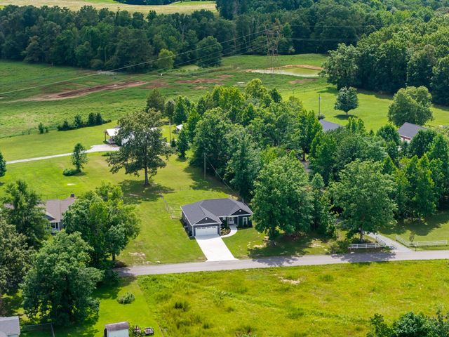 1502 Woosley Rd, Tullahoma, TN 37388