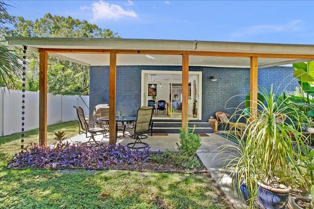 4009 N MUNRO STREET, Tampa, FL 33603