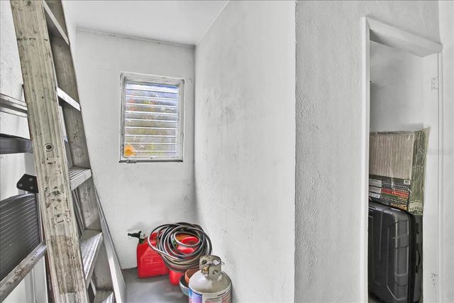 4009 N MUNRO STREET, Tampa, FL 33603