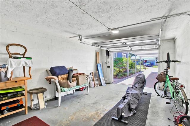 4009 N MUNRO STREET, Tampa, FL 33603