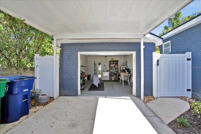 4009 N MUNRO STREET, Tampa, FL 33603