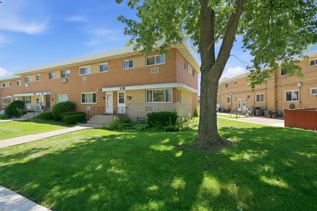 8663 Gregory Lane, Des Plaines, IL 60016