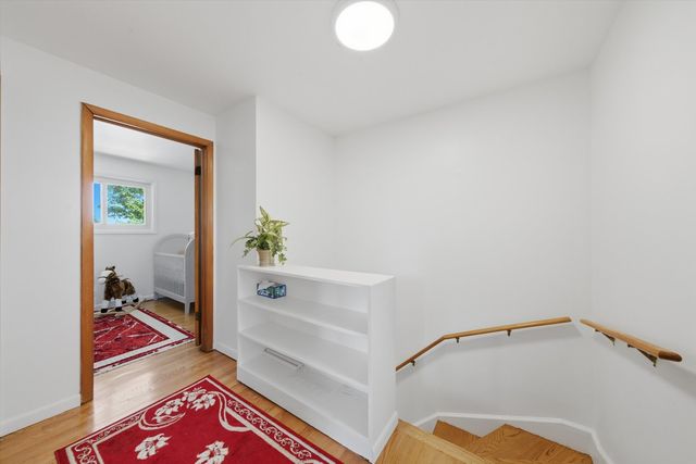 8663 Gregory Lane, Des Plaines, IL 60016