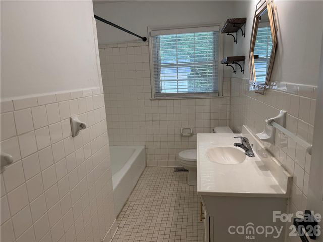 6233 Donna Drive, Charlotte, NC 28213