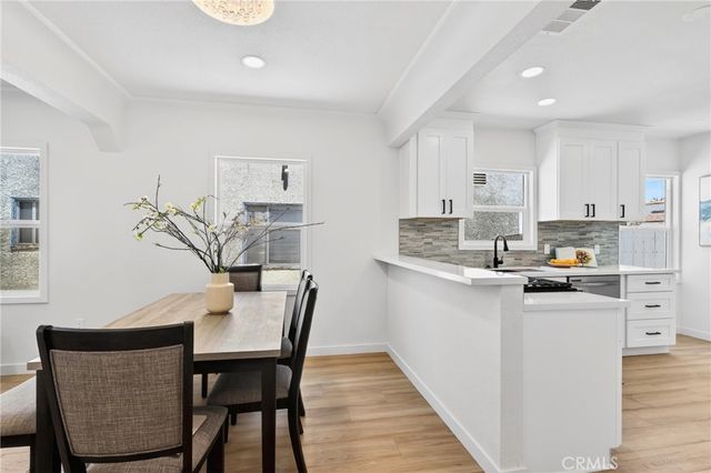 5924 Lewis Ave, Long Beach, CA 90805