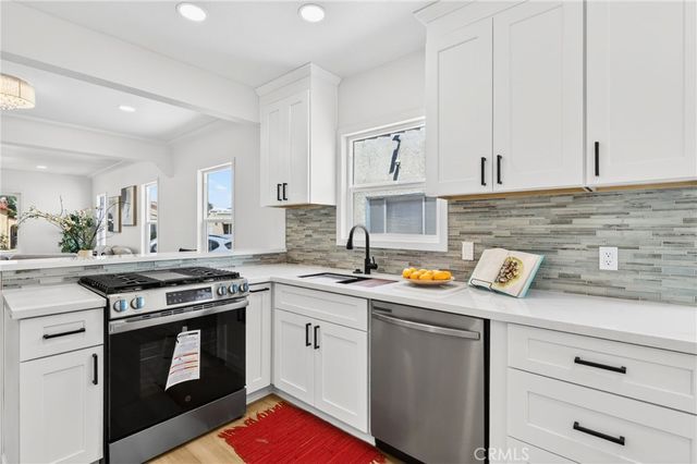 5924 Lewis Ave, Long Beach, CA 90805