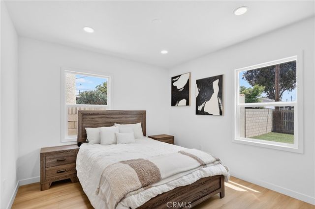5924 Lewis Ave, Long Beach, CA 90805