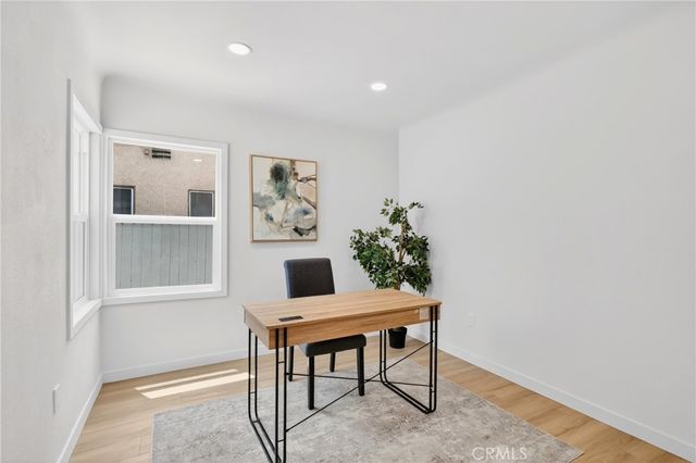 5924 Lewis Ave, Long Beach, CA 90805