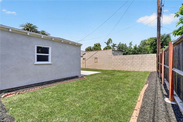5924 Lewis Ave, Long Beach, CA 90805