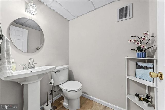 406 COLUMBINE DR, Kennett Square, PA 19348