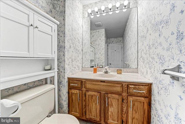 406 COLUMBINE DR, Kennett Square, PA 19348