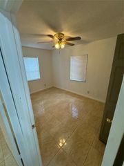 218 SW 3rd St, Deerfield Beach, FL 33441