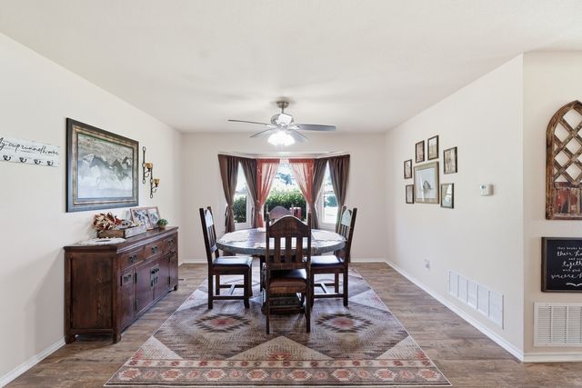 1701 N Saint Charles Avenue, Pilot Point, TX 76258