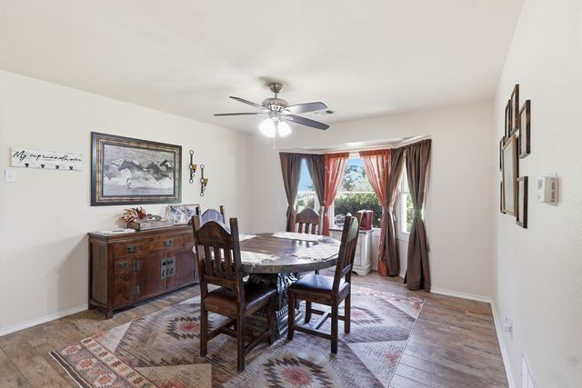 1701 N Saint Charles Avenue, Pilot Point, TX 76258