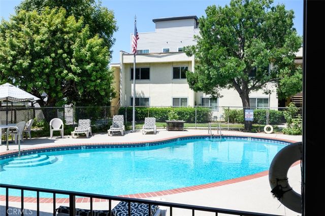 11813 Runnymede Street 28, North Hollywood, CA 91605