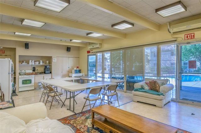 11813 Runnymede Street 28, North Hollywood, CA 91605