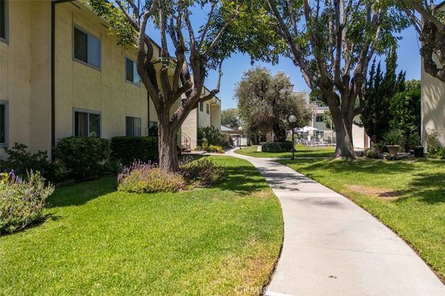 11813 Runnymede Street 28, North Hollywood, CA 91605