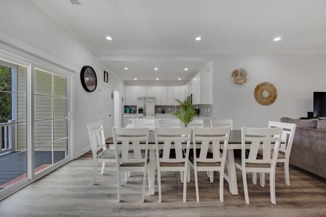 406 1st Ave. N, North Myrtle Beach, SC 29582