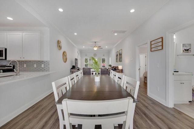 406 1st Ave. N, North Myrtle Beach, SC 29582