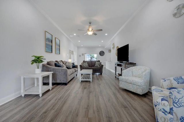 406 1st Ave. N, North Myrtle Beach, SC 29582