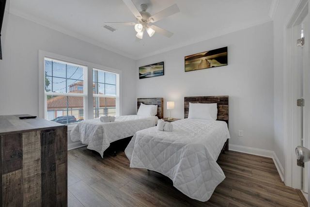 406 1st Ave. N, North Myrtle Beach, SC 29582