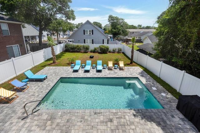 406 1st Ave. N, North Myrtle Beach, SC 29582