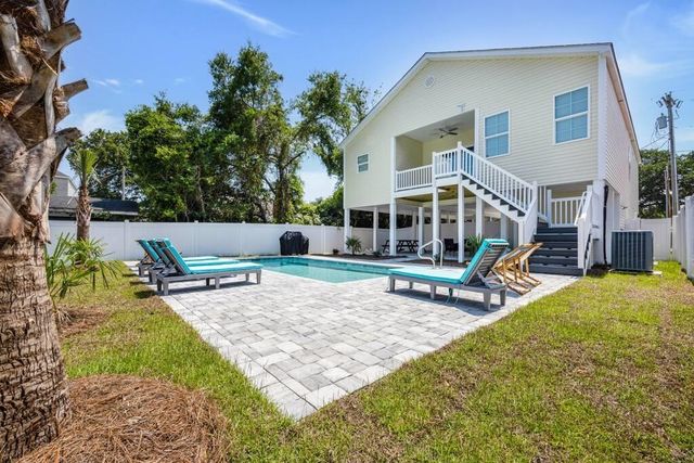 406 1st Ave. N, North Myrtle Beach, SC 29582