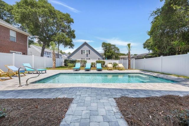 406 1st Ave. N, North Myrtle Beach, SC 29582