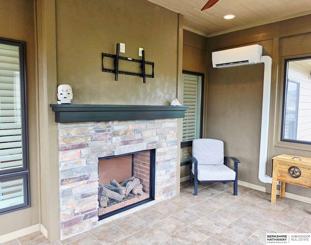 9640 Keystone Drive, Lincoln, NE 68516