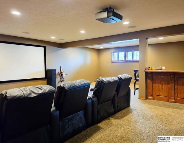 9640 Keystone Drive, Lincoln, NE 68516