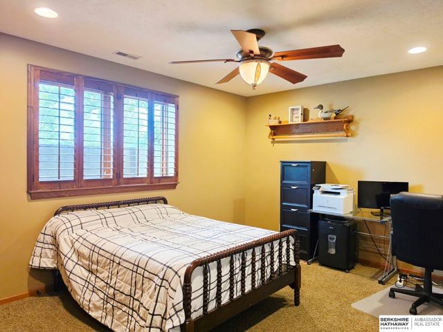 9640 Keystone Drive, Lincoln, NE 68516