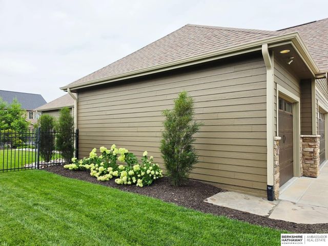 9640 Keystone Drive, Lincoln, NE 68516