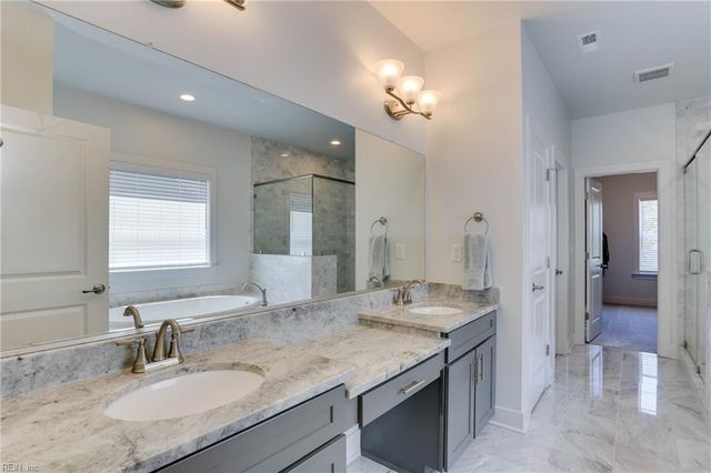 2921 Bluegrass LN, Virginia Beach, VA 23453