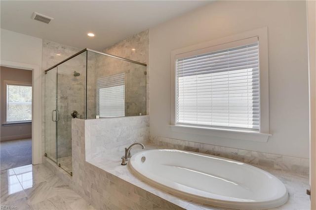 2921 Bluegrass LN, Virginia Beach, VA 23453