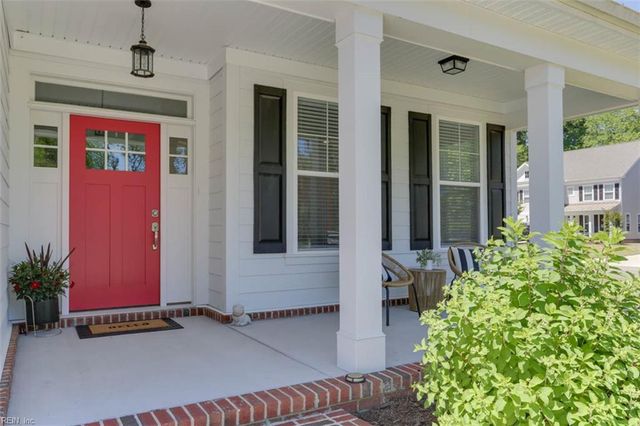 2921 Bluegrass LN, Virginia Beach, VA 23453