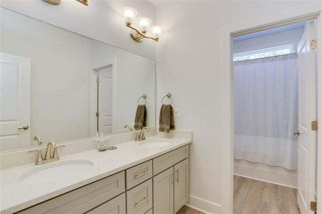 2921 Bluegrass LN, Virginia Beach, VA 23453