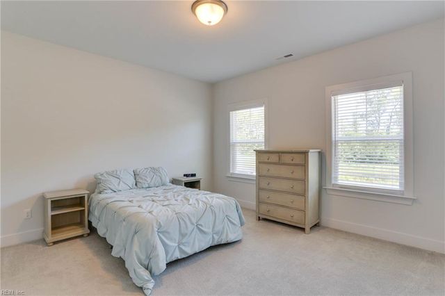 2921 Bluegrass LN, Virginia Beach, VA 23453