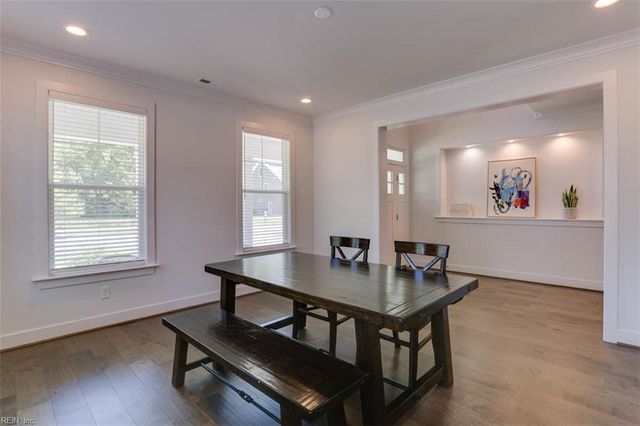 2921 Bluegrass LN, Virginia Beach, VA 23453