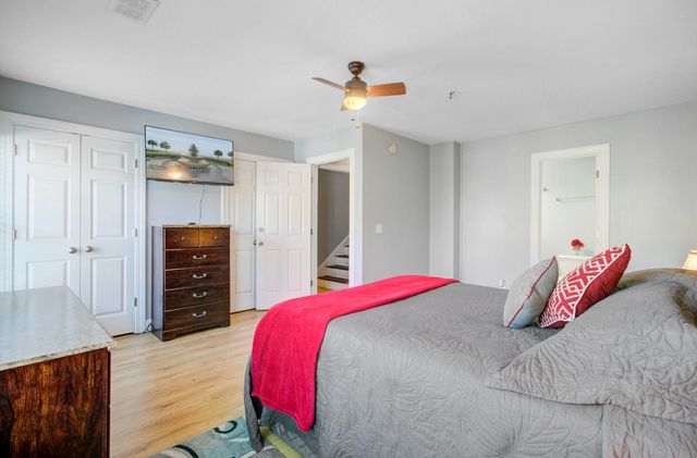 4910 Lake Palmetto Lane, North Charleston, SC 29418