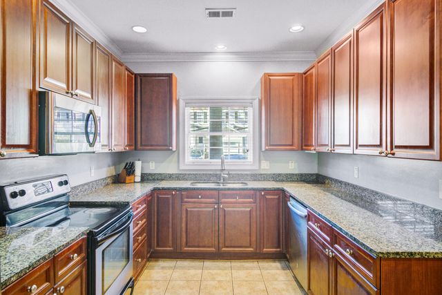 4910 Lake Palmetto Lane, North Charleston, SC 29418