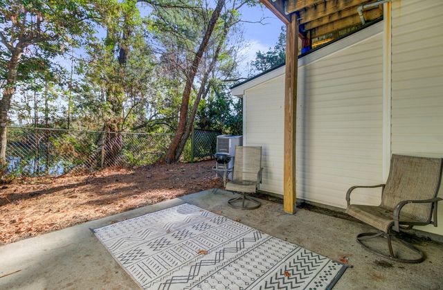 4910 Lake Palmetto Lane, North Charleston, SC 29418