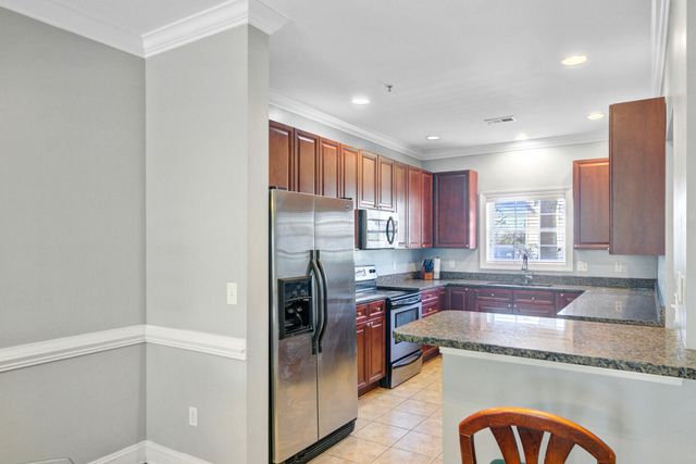 4910 Lake Palmetto Lane, North Charleston, SC 29418