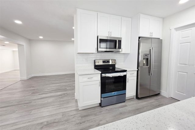 10415 N 27TH STREET, Tampa, FL 33612