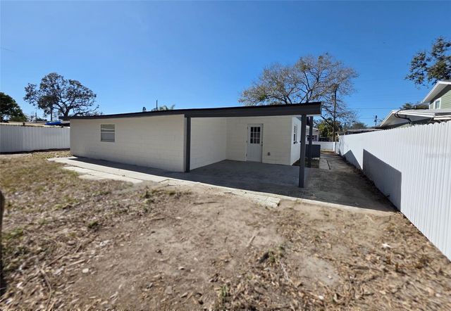 10415 N 27TH STREET, Tampa, FL 33612