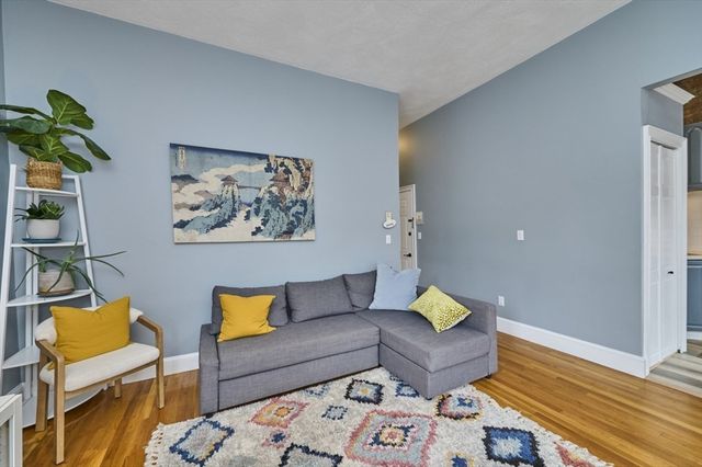 516 Shawmut Ave 2, Boston, MA 02118