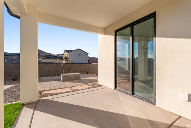 1525 W 800 CIR, Hurricane, UT 84737